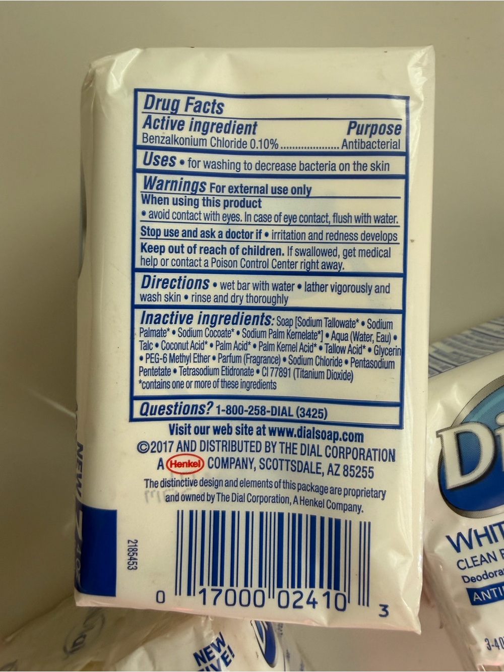 DIAL White Antibacterial Clean Rinsing Soap Bars- in packages 9 Bars Total - Picture 2 of 3